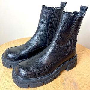 Mango MNG Black Leather Track Sole Ankle Boots